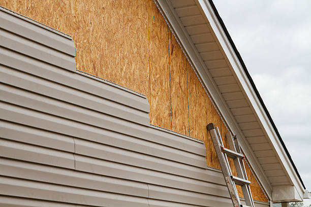 24/7 Emergency Storm Damage Siding Repair experts in Carrboro, NC